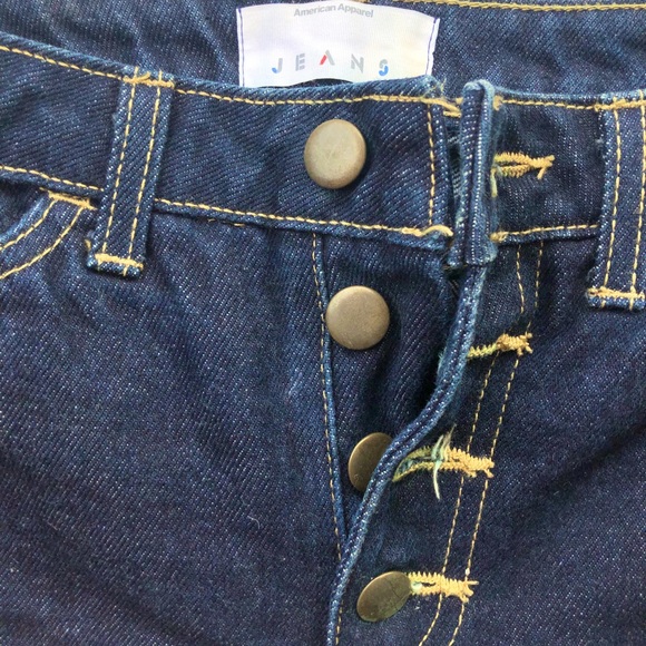 American apparel Jean shorts with buttons - Picture 2 of 4